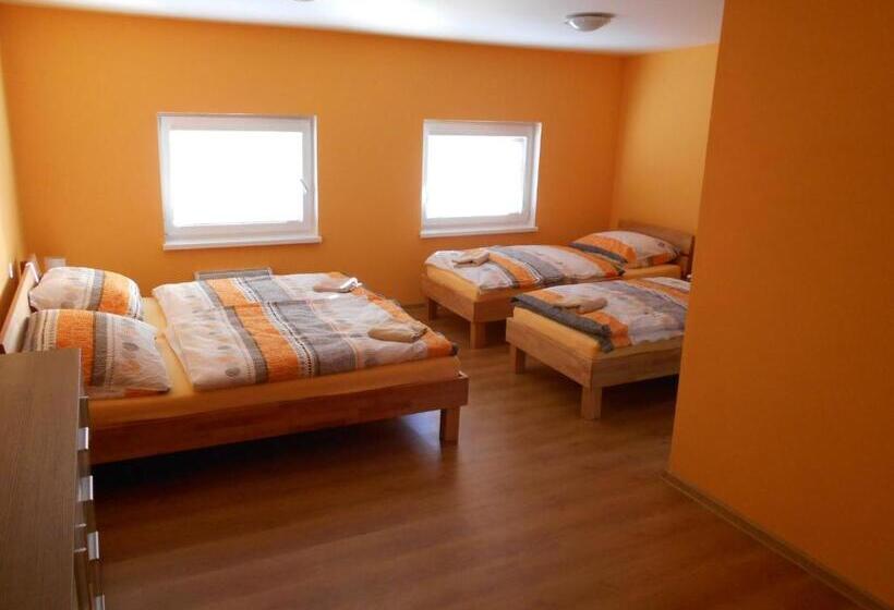 スタンダード４人部屋, Penzion Imrichovi