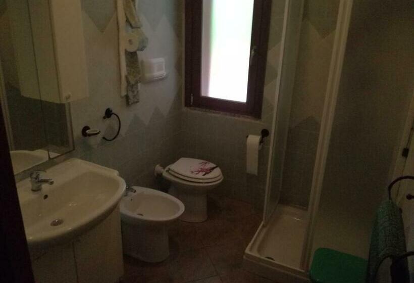 חדר משפחתי, B&b Funtanadetalia