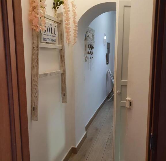 غرفة ديلوكس مزودة بشرفة, Hercules House   Il Riposo Degli Eroi