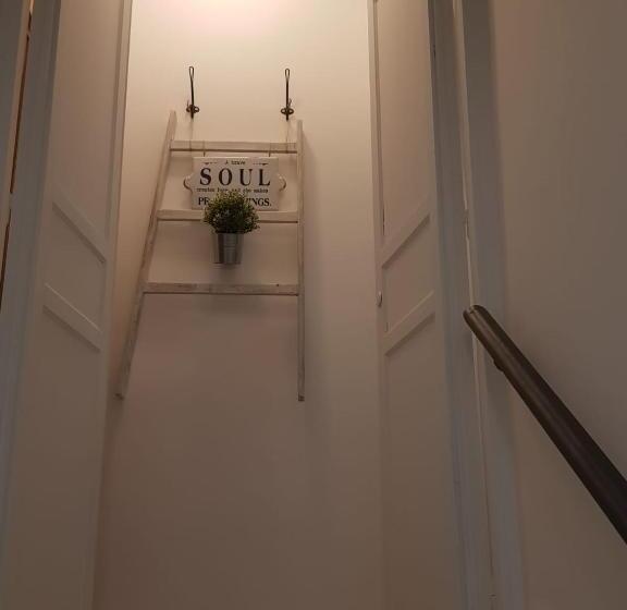 غرفة ديلوكس مزودة بشرفة, Hercules House   Il Riposo Degli Eroi