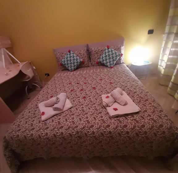 חדר דלוקס, The Orange Groove