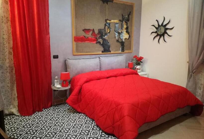 חדר סופריור, The Orange Groove