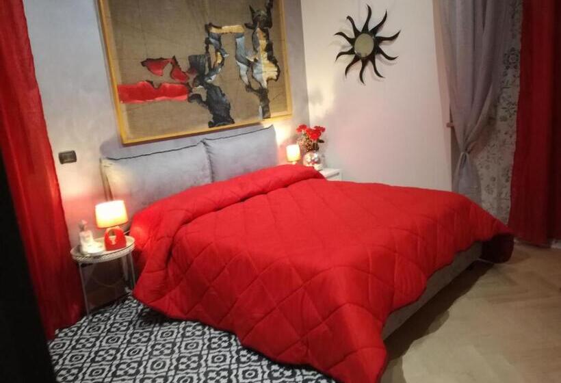 חדר סופריור, The Orange Groove