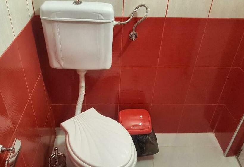 غرفة قياسية رباعية, & Restaurant Kotel