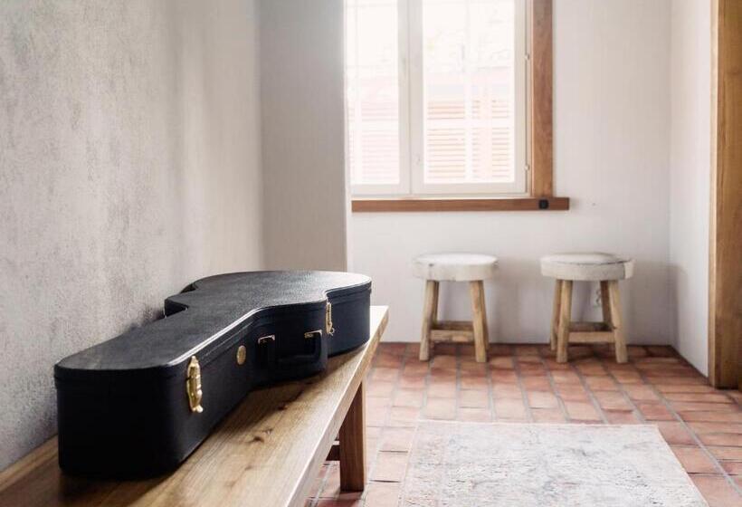 דירת חדר סופריור, Tackork Gård & Marina