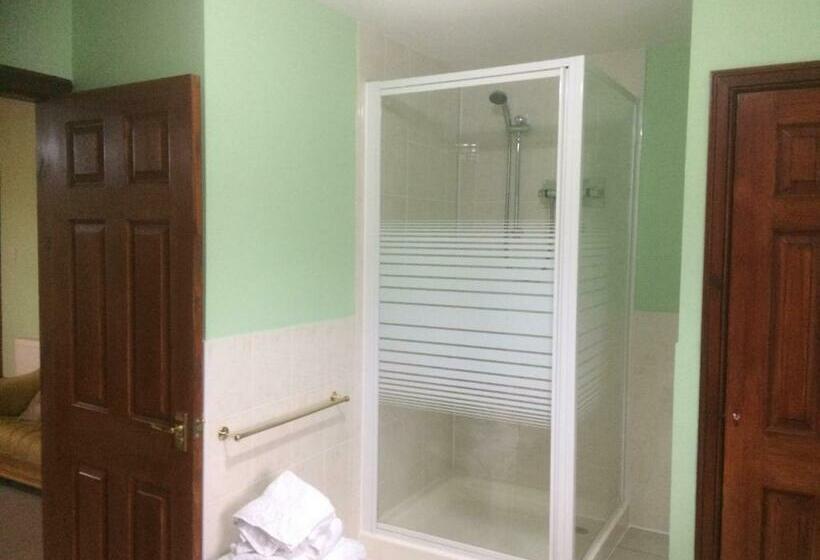 豪华房间, Woodcockfaulds House