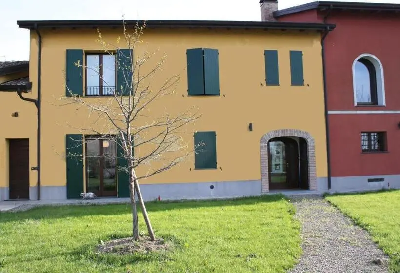 庭の見えるスタンダードトリプルルーム, La Casa Dei Gatti