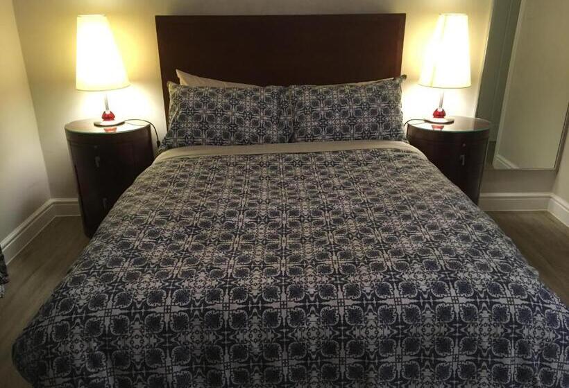 חדר משפחתי, The Annexe At Asbit Lodge