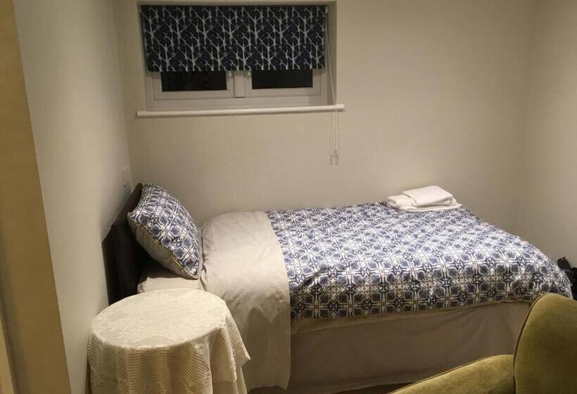 Семейный Номер, The Annexe At Asbit Lodge