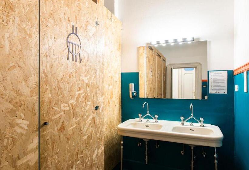 تختخواب در اتاق مشترک, Controvento