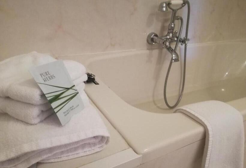 اتاق استاندارد با چشمانداز باغ, La Bergerie De Lives