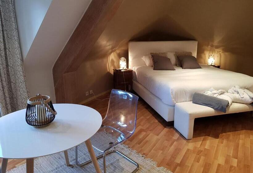 سوییت لوکس, La Bergerie De Lives