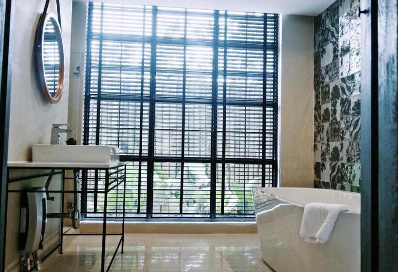 스위트 킹사이즈 침대, Gajib Bed&breakfast