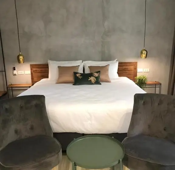 سوئیت با تخت بزرگ, Gajib Bed&breakfast