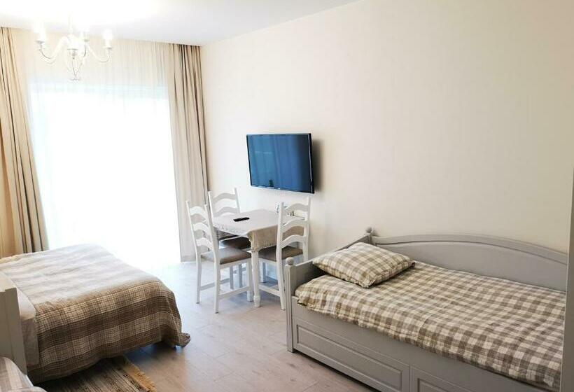 اتاق سوپریور چهار تخته, Atostogu Sala