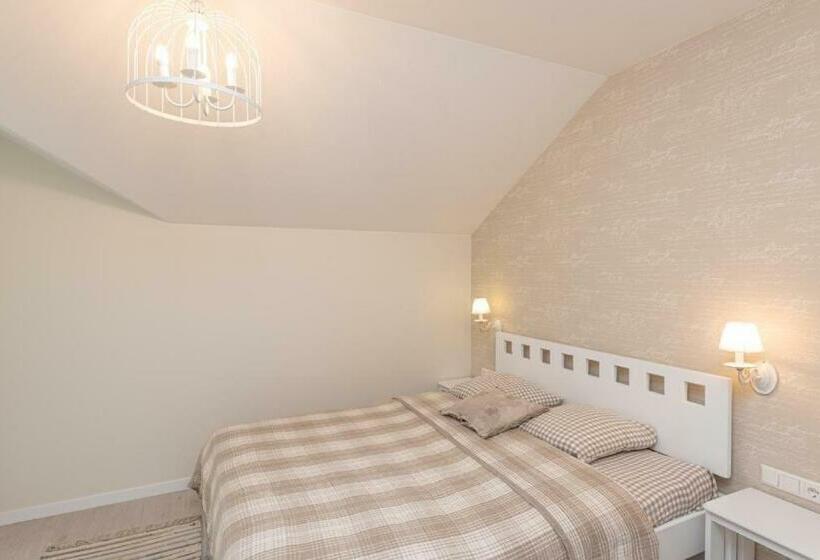 اتاق استاندارد با بالکن, Atostogu Sala