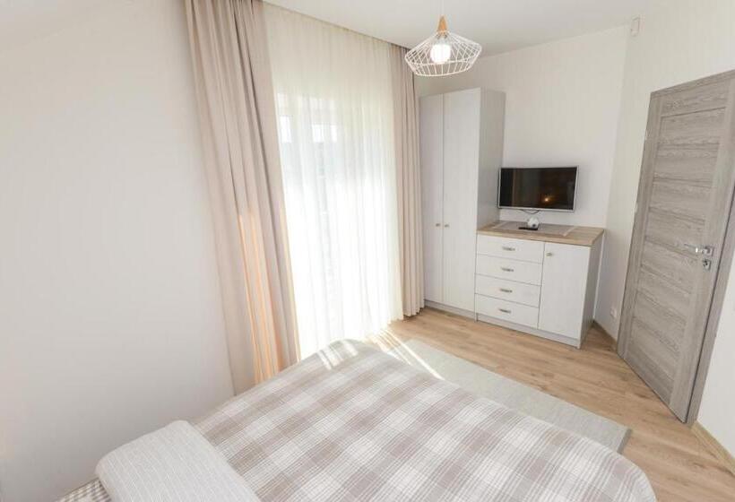 اتاق لوکس خانوادگی, Atostogu Sala