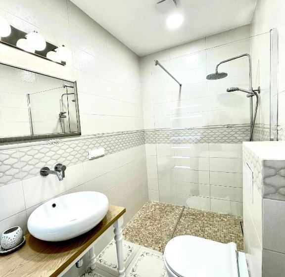 آپارتمان 1 خوابه همکف, Atostogu Sala