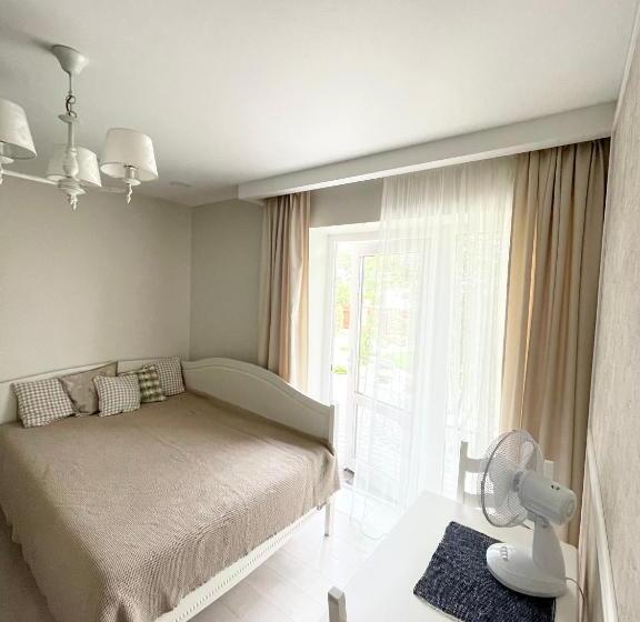 اتاق سوپریور, Atostogu Sala