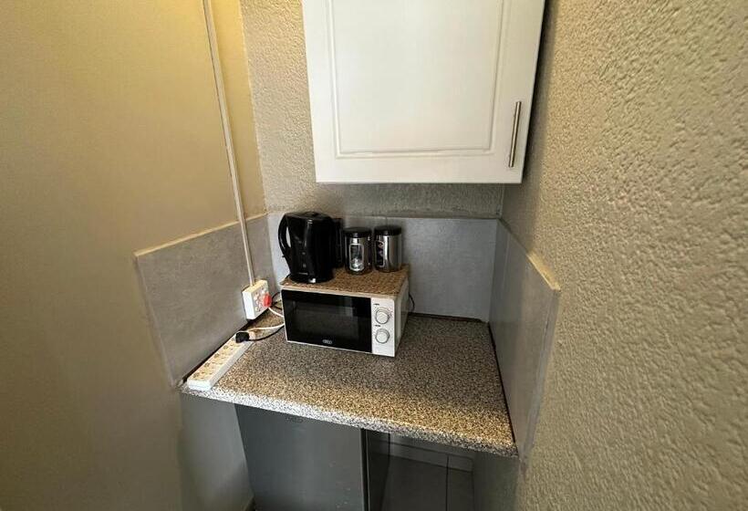 חדר סטנדרט, Favour Guest House