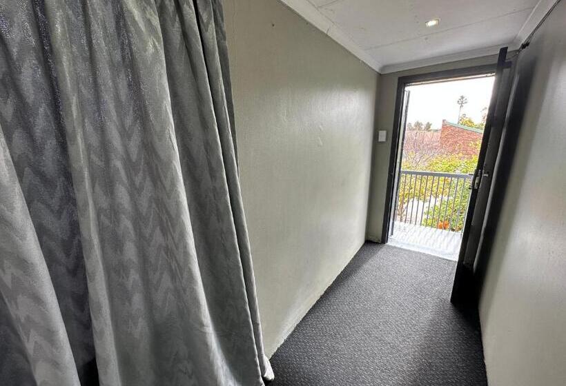 חדר סטנדרט, Favour Guest House