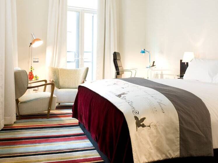 スーペリアールーム, Debrett