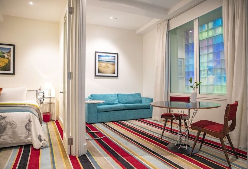 Suite, Debrett