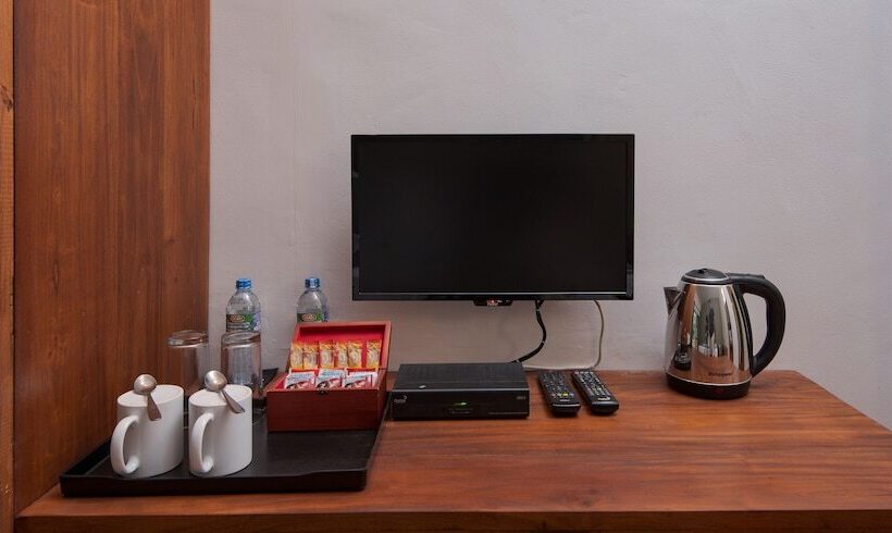 デラックスルーム, Elephant Reach