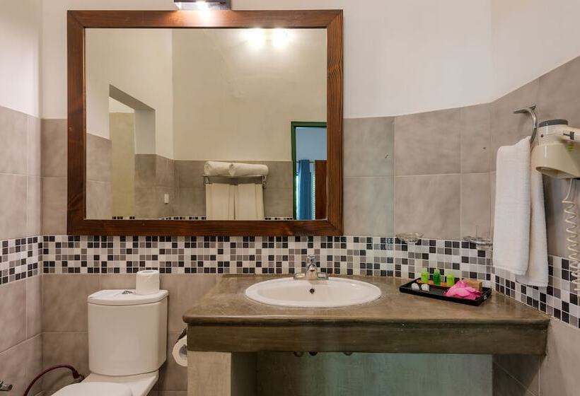 シャレー1寝室, Elephant Reach