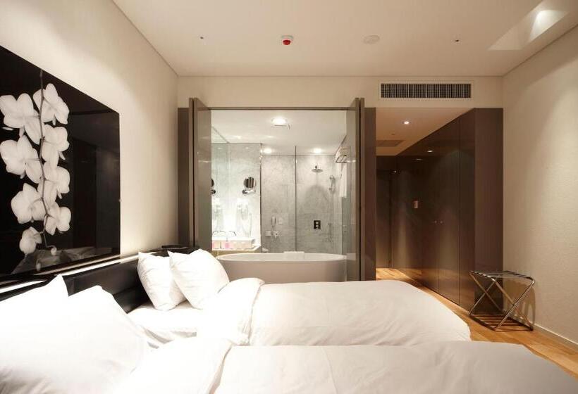 Номер Deluxe, Grand Mercure Ambassador Changwon