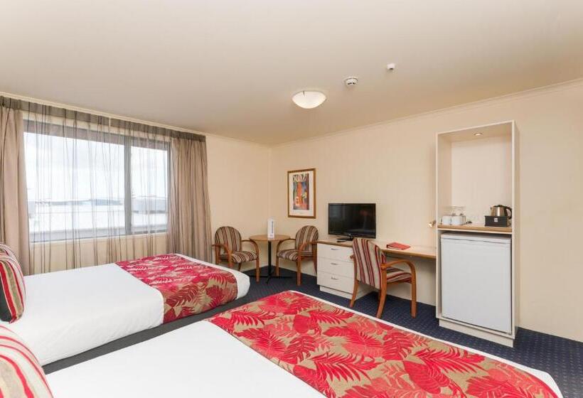스탠다드 스튜디오, Heartland Hotel Auckland Airport