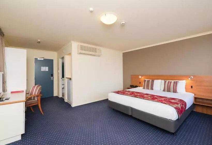 キングサイズベッドのスタンダードルーム, Heartland Hotel Auckland Airport