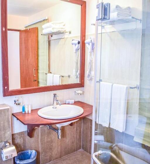 غرفة ديلوكس مطلّة علي البحر مزوَّدة بشُرفة, Insight Resort Ahangama   S&s Other Certified