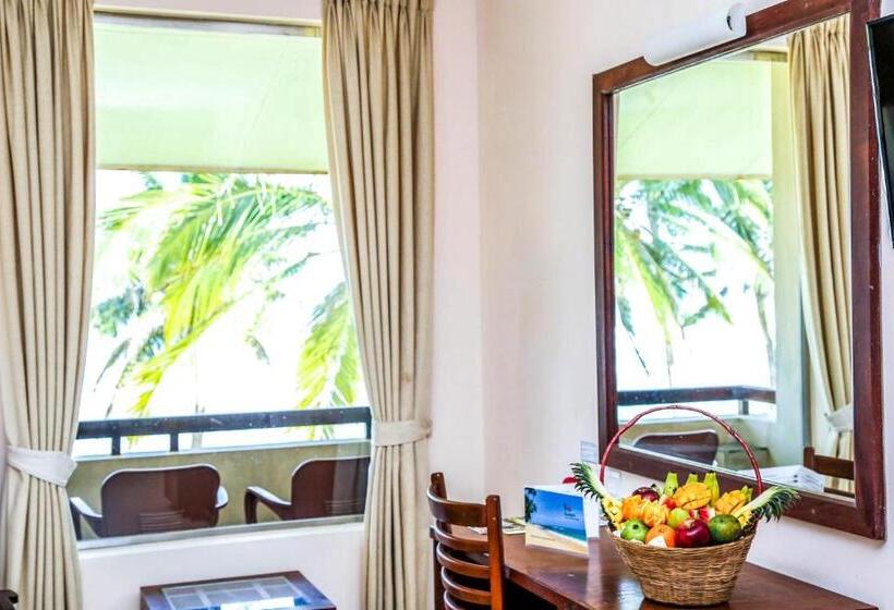 Номер Deluxe Вид на Море с Балконом, Insight Resort Ahangama   S&s Other Certified