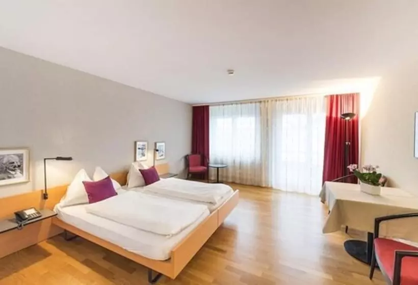 Standard-huone, Krone