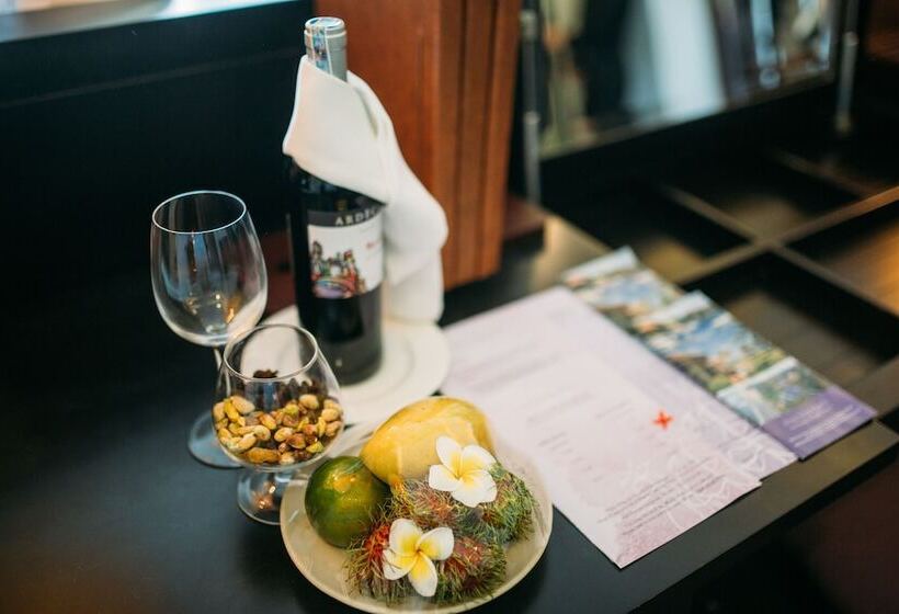 اتاق لوکس, Lapochine Beach Resort