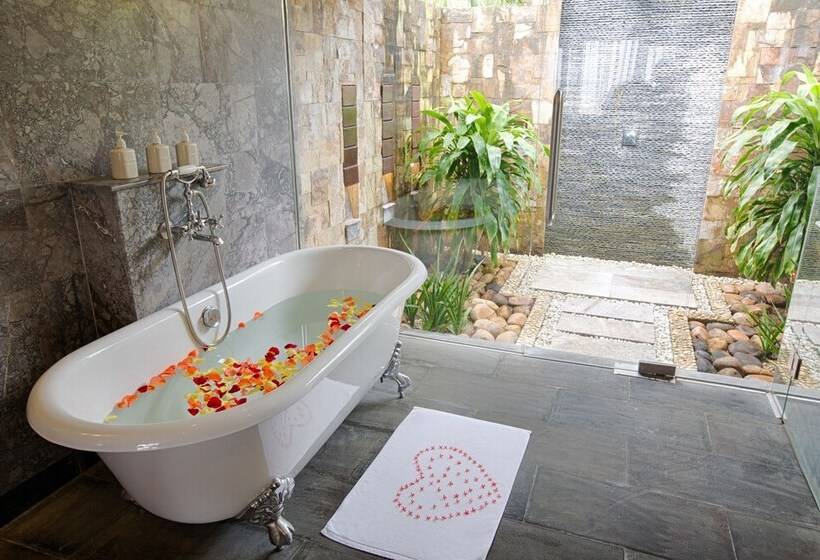 ویلای 1 خوابه, Lapochine Beach Resort