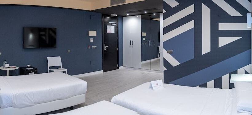 身障者適用スタンダードルーム, Malaga Nostrum Airport
