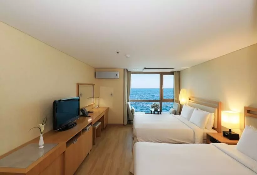 اتاق استاندارد با چشم‌انداز دریا, Ocean Suites Jeju