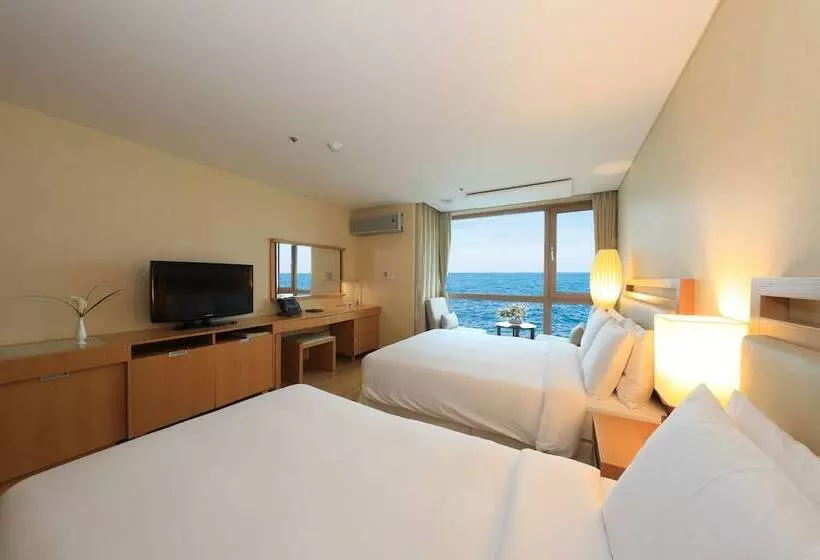 اتاق استاندارد با چشم‌انداز دریا, Ocean Suites Jeju