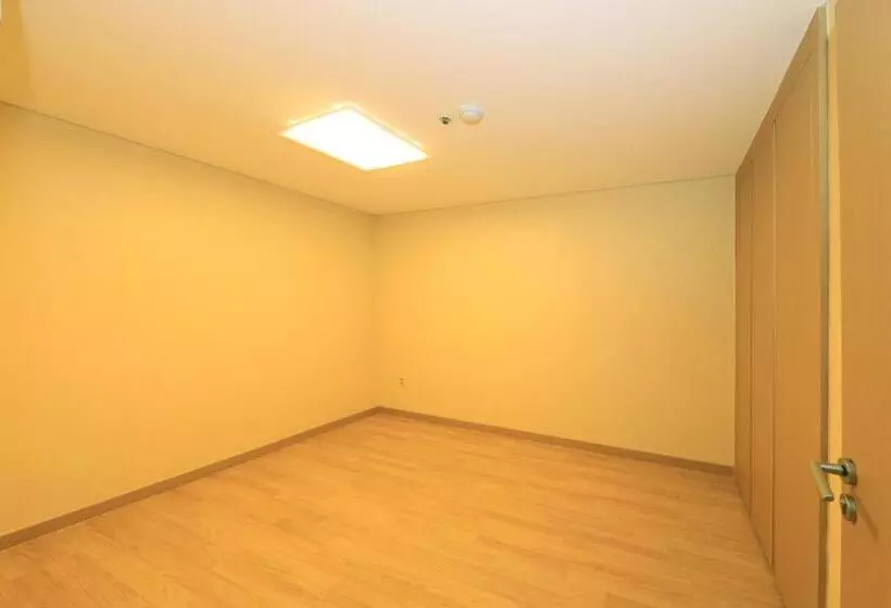 اتاق خانوادگی با چشم‌انداز کوه, Ocean Suites Jeju