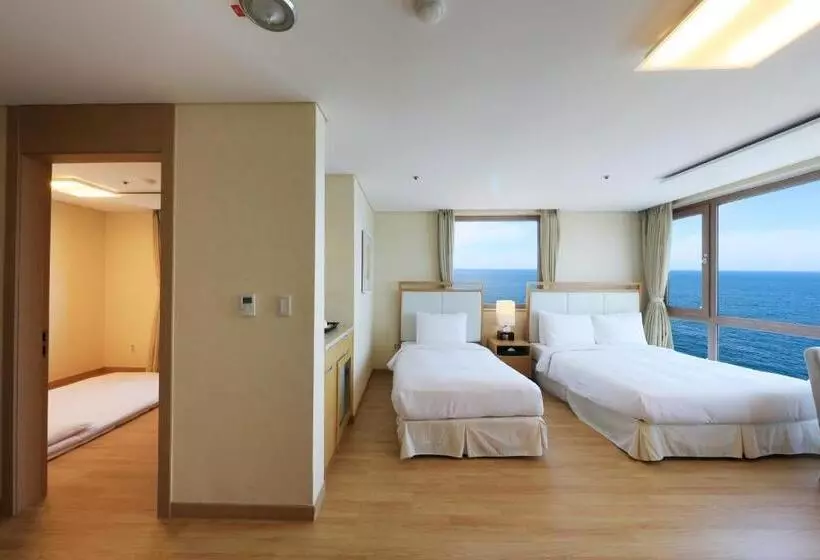 اتاق خانوادگی با چشم‌انداز دریا, Ocean Suites Jeju
