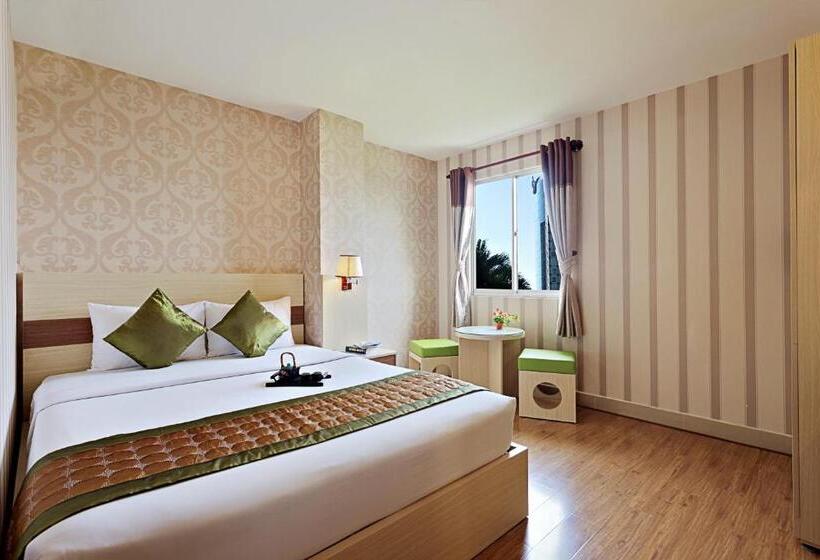 اتاق دلوکس با چشمانداز پارک, Palago Park View