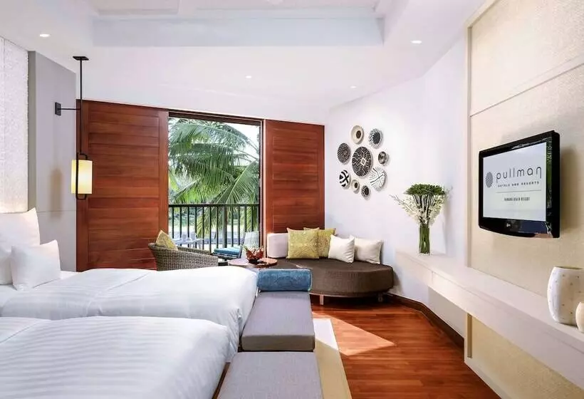 Quarto Superior com Sacada, Pullman Danang Beach Resort