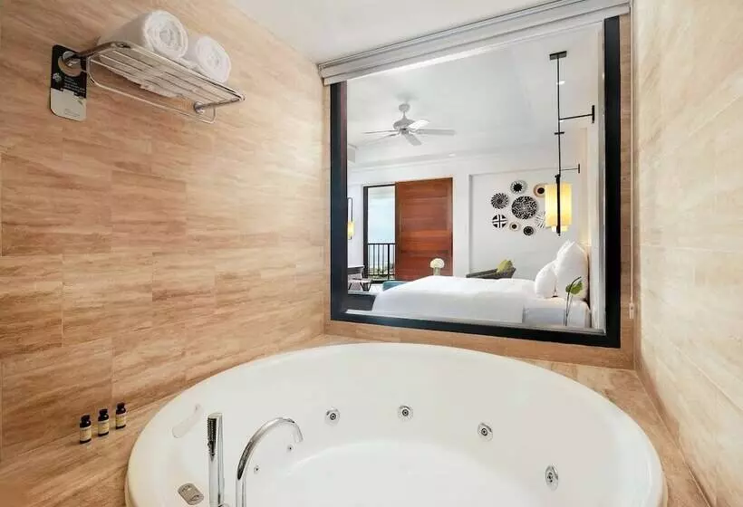 Suíte Ático, Pullman Danang Beach Resort