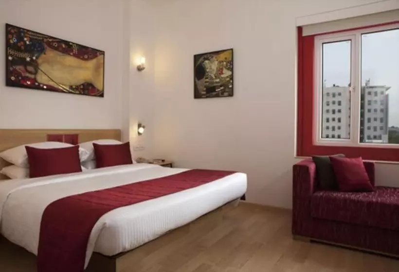 ビジネスルーム, Red Fox By Lemon Tree Hotels, Hyderabad