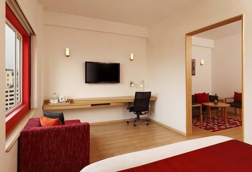 行政套房, Red Fox By Lemon Tree Hotels, Hyderabad