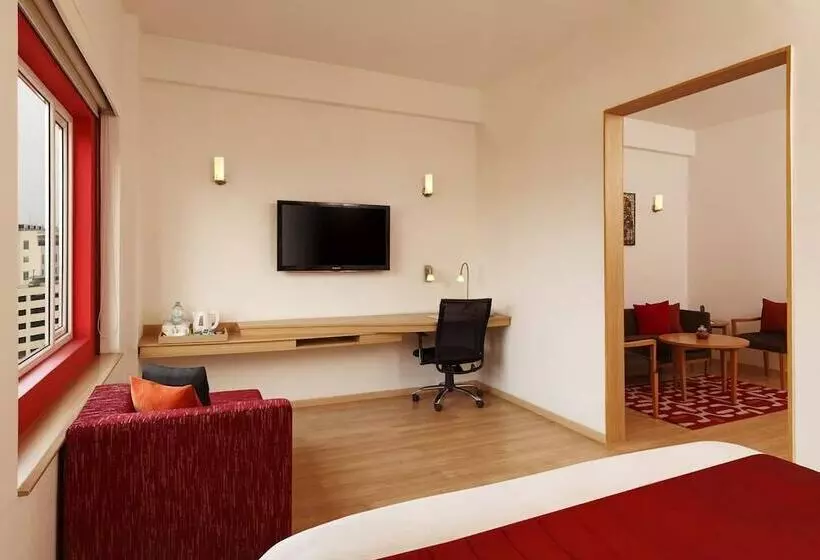 エクゼクティブスイート, Red Fox By Lemon Tree Hotels, Hyderabad