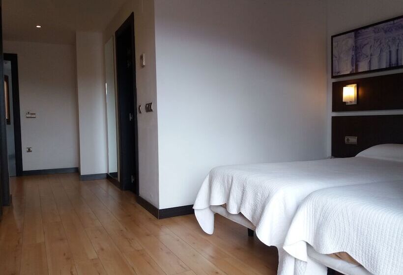 标准间, Rey Sancho