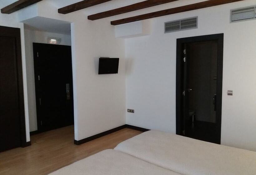 标准间, Rey Sancho